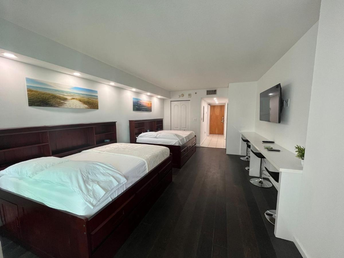 In Brickell With Pool, Gym, Free Parking And Game Appartement *