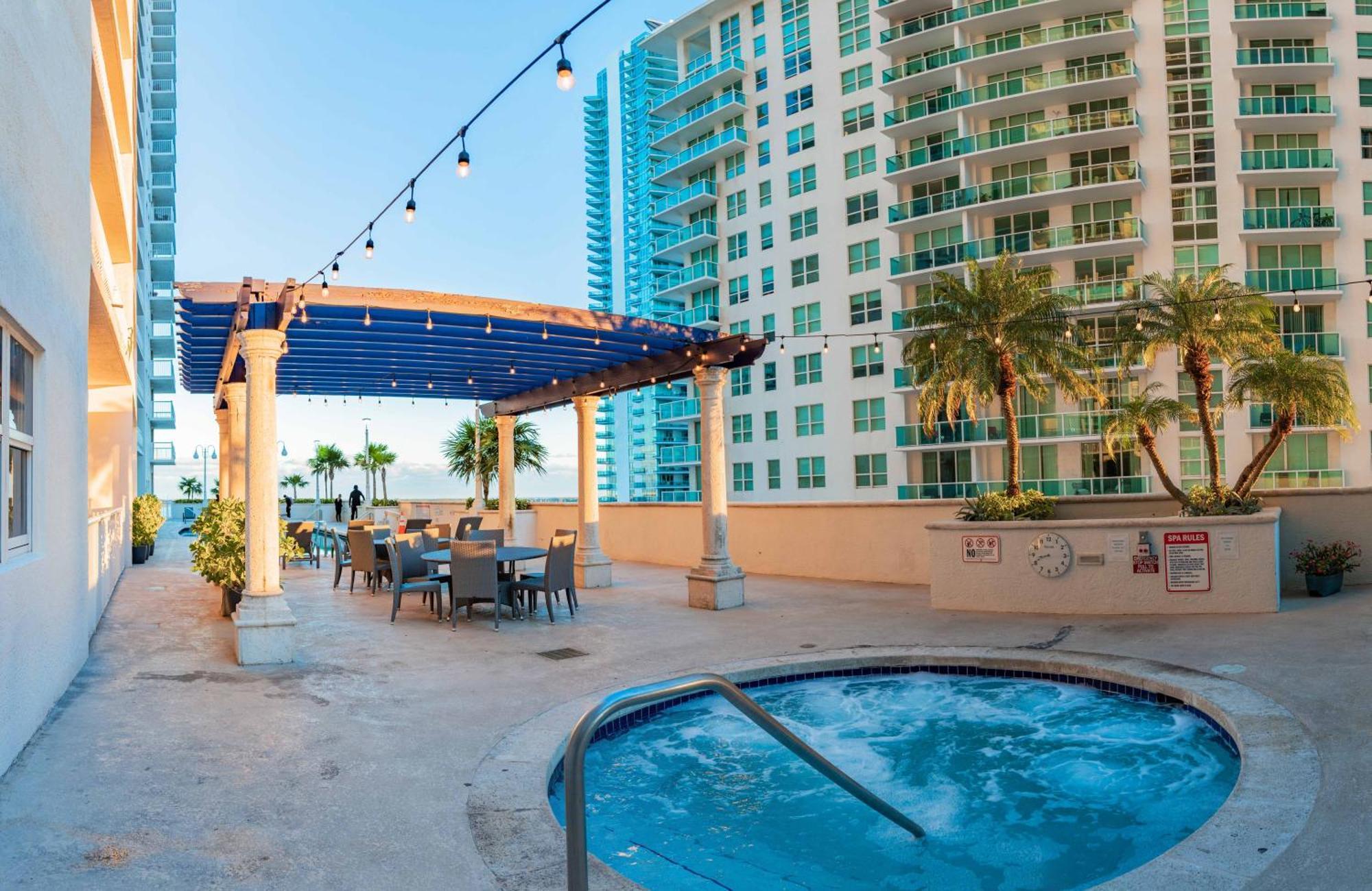 Appartement In Brickell With Pool, Gym, Free Parking And Game Miami